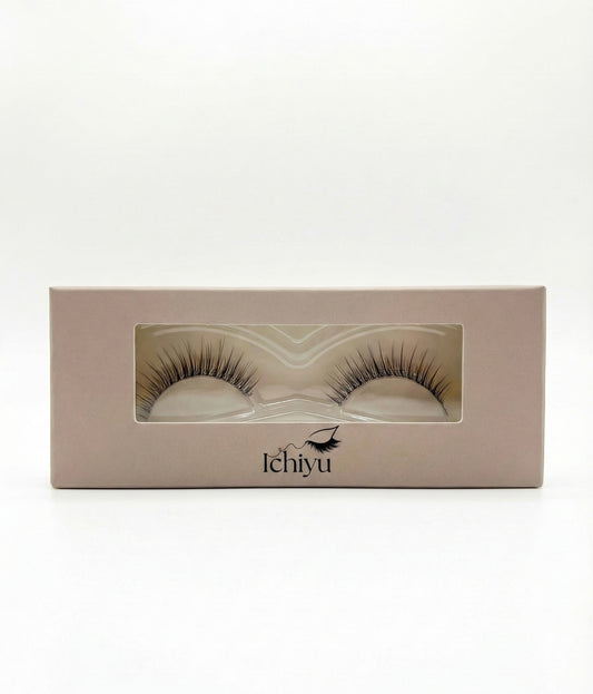 A05 Jemné řasy s pravidelnými Wispy, 1 pár